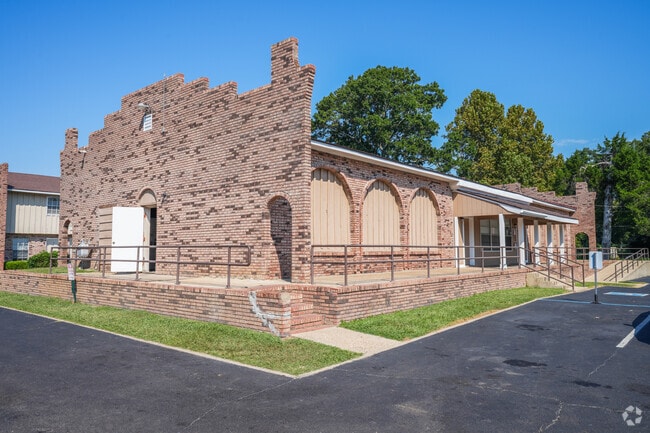 Leasing Office