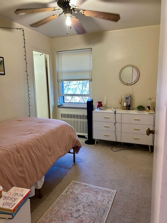Photo - Inviting 1 bedroom in Shadyside Unit B25