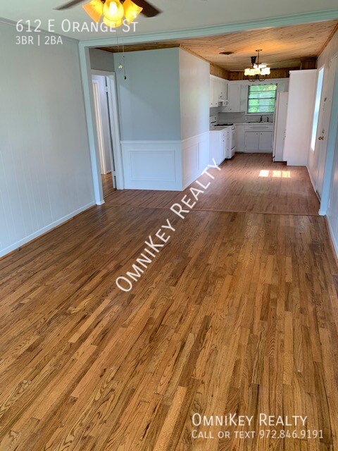 Photo - 612 E Orange St