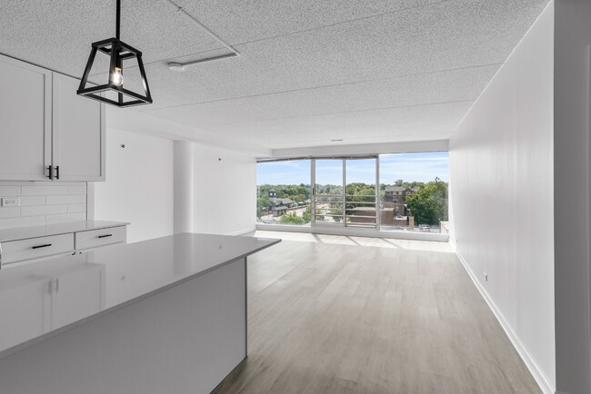 Photo - 1770 First Street | Downtown Highland Park, IL Unit 603