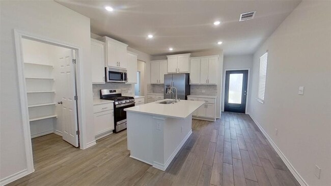 Photo - 197 Nettletree Dr