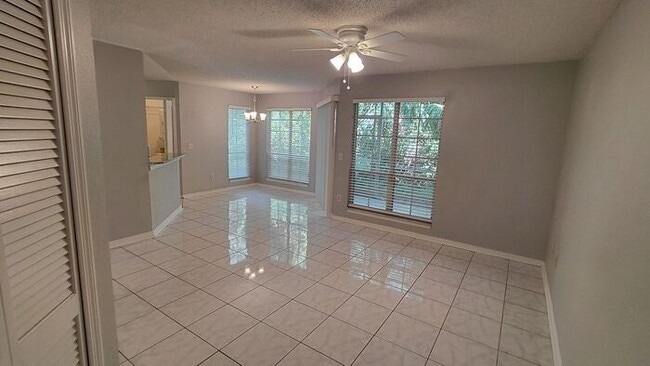 Photo - 4666 Pembrook Pl Unidad J