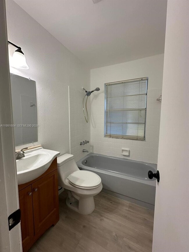 Photo - 3755 Oak Ave