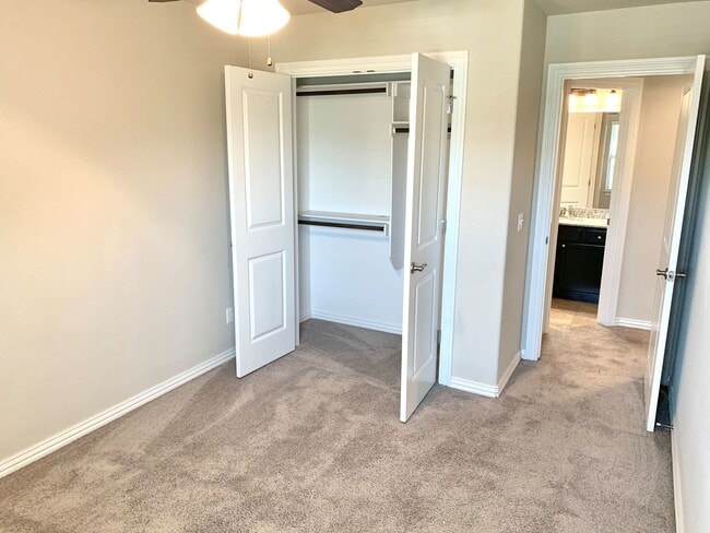 Building Photo - 2744 W Kilimanjaro Way Rental