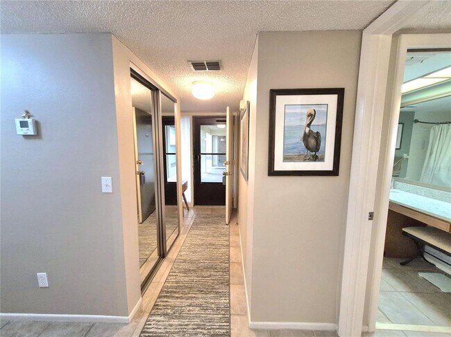 Photo - 50 Woodlake Pl Unidad 50