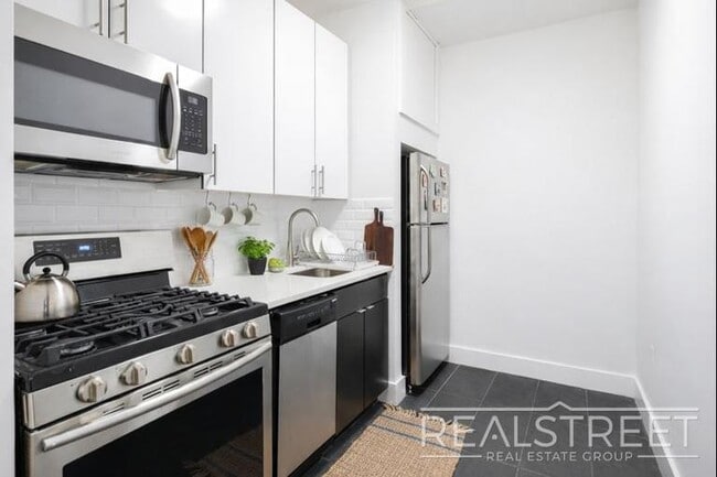Photo - LUXURY 2 BED LOFT in Queens! Unidad 610