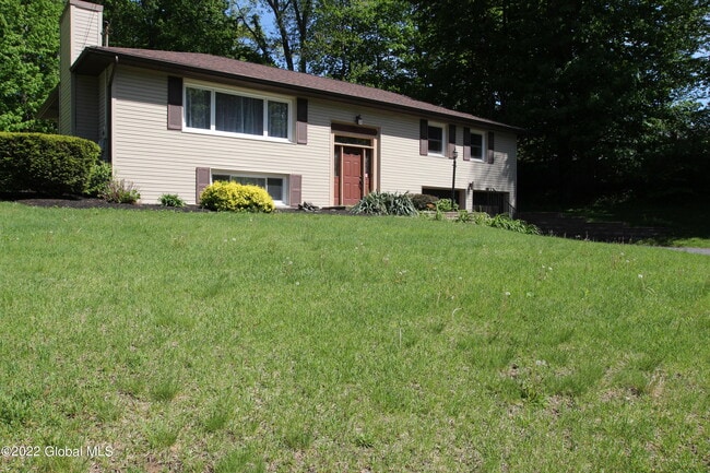 Building Photo - 73 Birchwood Ln
