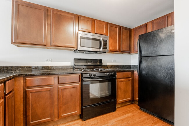 Photo - 4217 W Irving Park Rd Unit 2B