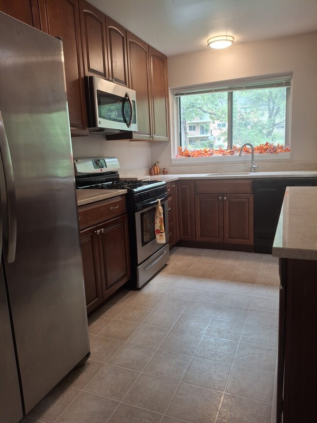 Photo - 10670 Weymouth St Condo Unit 101