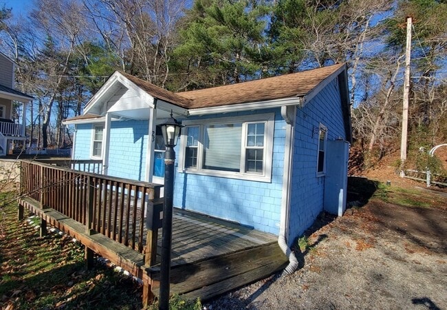 Building Photo - 23 Lantern Ln