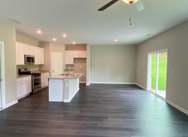 Photo - 4627 Waxwing St