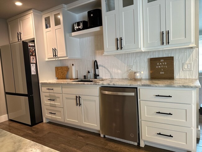 Photo - 1613 S 26th Pl