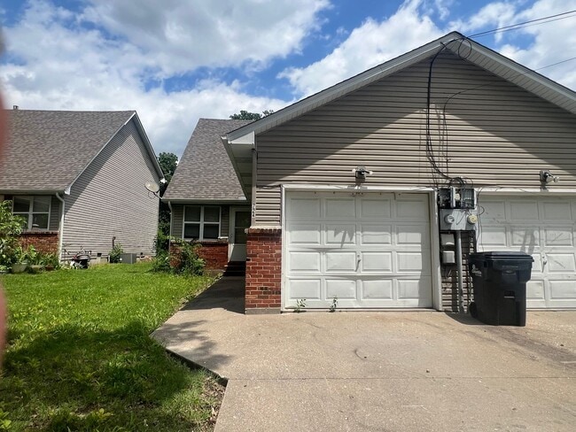 Building Photo - 722-724 Clinkscales Rd. Unit 724 Clinkscales