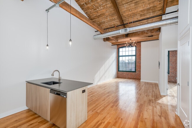 1BR, 1BA - 819SF - Kitchen/Dining Room