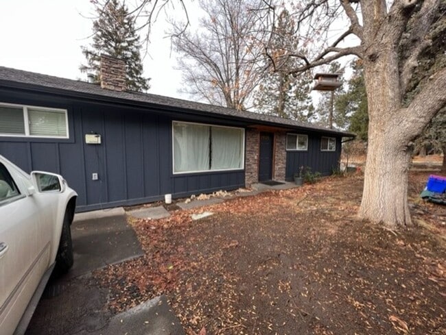 Mid Town Location - Mid Town Location House