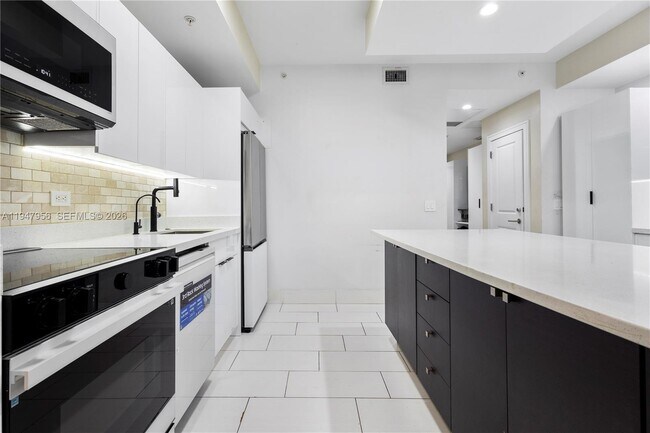Photo - 5300 NW 87th Ave Unit THE BLUE A RESORT HOTEL CONDO