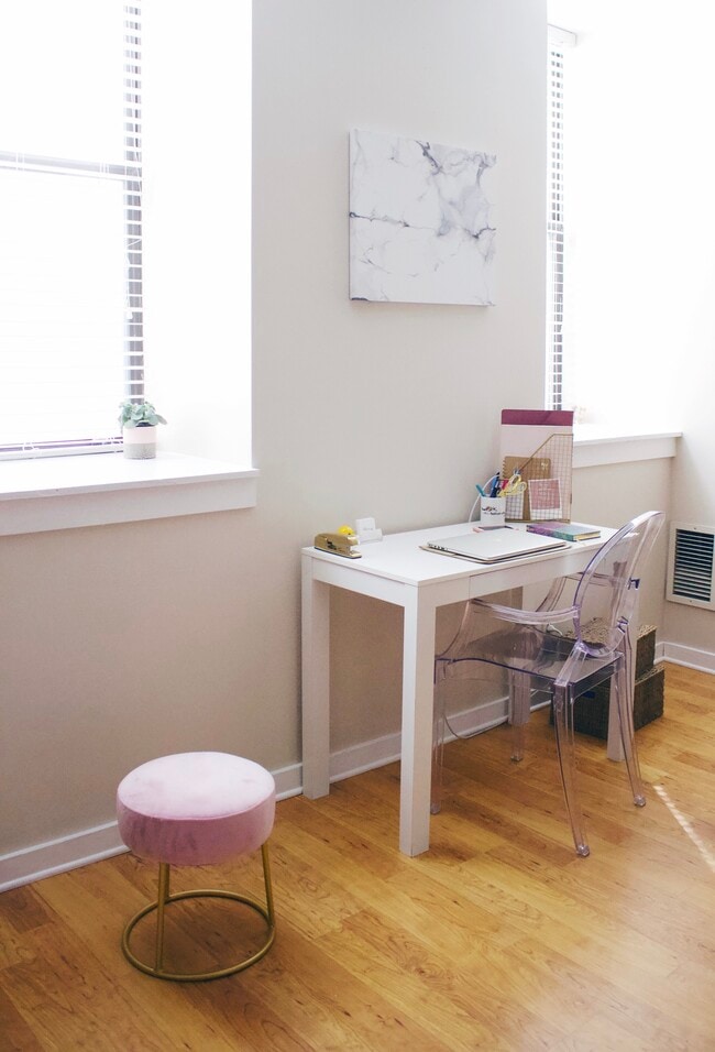 Photo - 234 N Broadway Unit 218