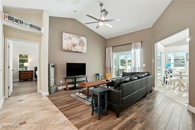 Photo - 5891 Golden Oaks Ln