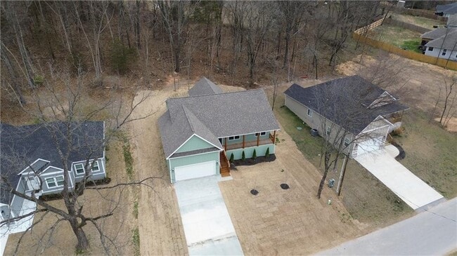 Photo - 47 Overton Dr