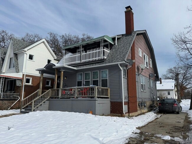 Building Photo - 15702 Cherrylawn St