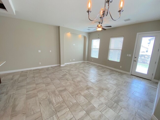 Photo - 781 Ovington Rd
