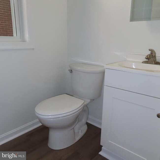 Photo - 228 Rowe Ave