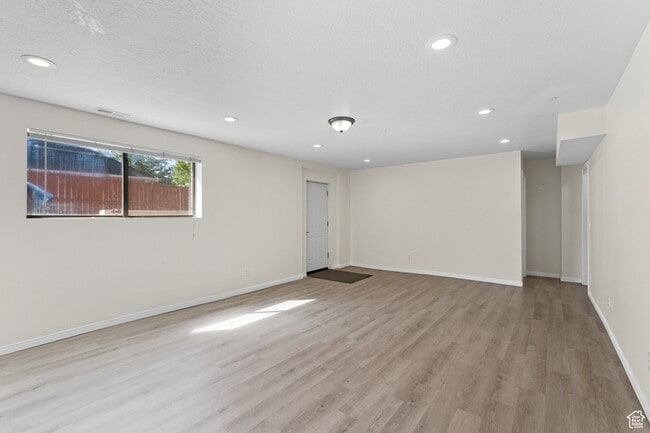 Photo - 2748 S 1100 E