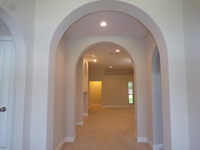 Photo - 4-Bedroom Craftsman Style Home