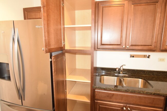 Photo - 1828 N Bissell St Unit #1