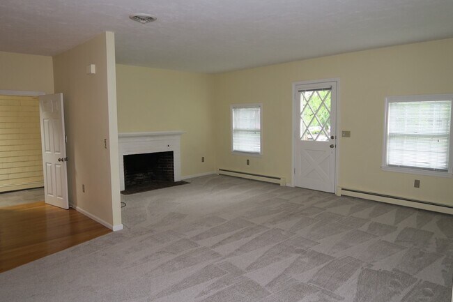 395 Boston Post Rd