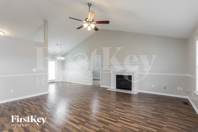 Photo - 132 Mary Ln