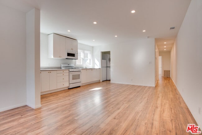 Photo - 4053 Verdugo Rd