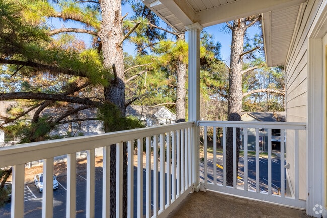 1BR, 1BA - 818SF Patio