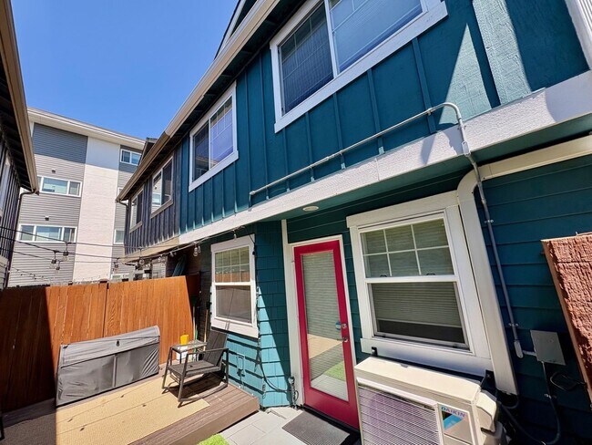 Photo - West Seattle Townhome