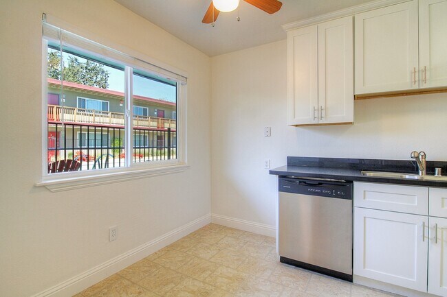 6233 Montecito Blvd Unit 17