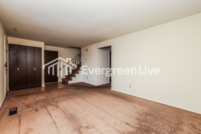 Photo - 4743 Taylorsville Rd