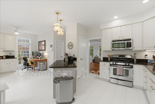 Photo - 6400 Gladys May Ln