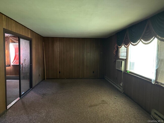 11 Richards Ave