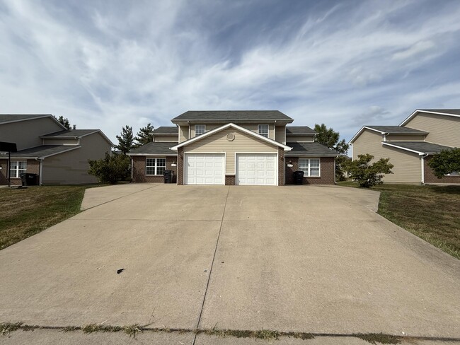 Building Photo - 1415 Raleigh Dr Rental