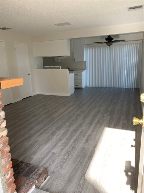656 Lemar Park Dr