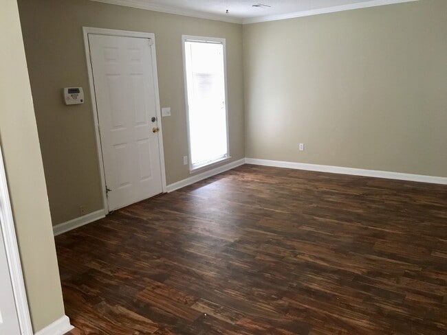 Photo - 1502 Medland Rd NW Unit D