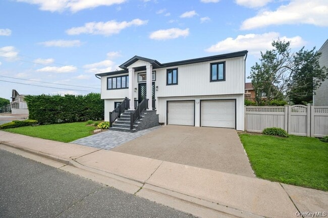 Photo - 1 Saratoga St