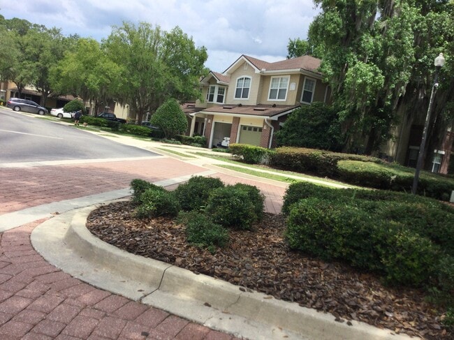 Photo - 5663 Greenland Rd