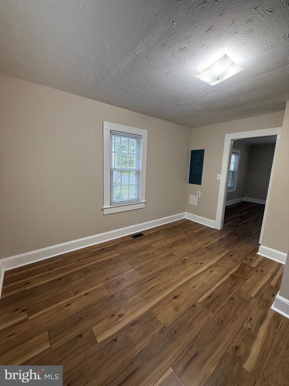 Photo - 920 Northside Dr