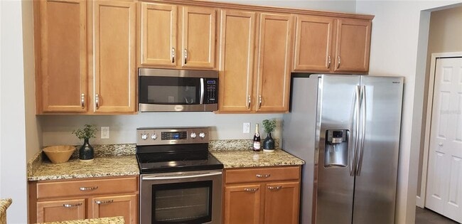 Photo - 6105 47th St E