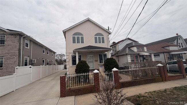 Building Photo - 144-35 224th St Unit First Floor