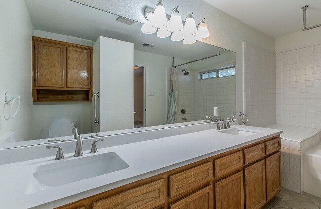 Photo - 3349 Eagle Point W Ave