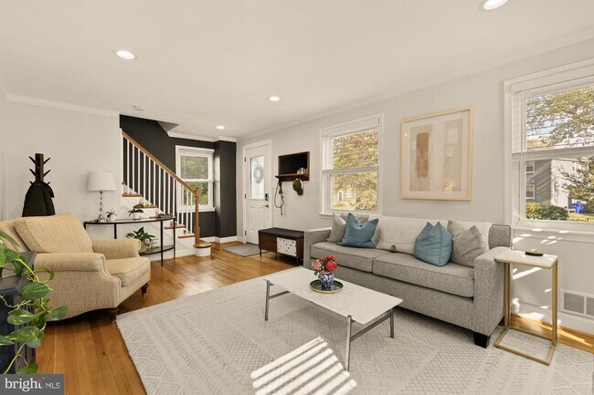 Photo - 11612 Galt Ave