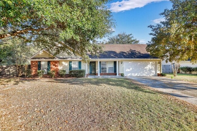 Photo - 102 Silverton Rd House
