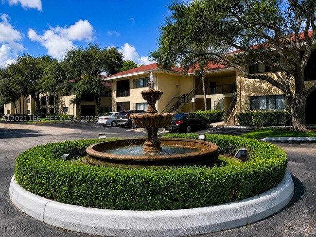 Building Photo - 2550 SW 18th Terrace Unit 1706